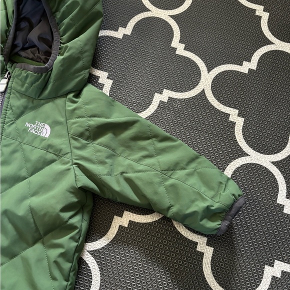 The North Face Infant Snowsuit - Picture 5 of 7